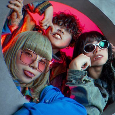 vocal:AirA @aira_oddre bass/vocal:ユウキ サダ guitar/composer/trackmaker:SOI ANFIVER 🎭🌼 𝟐𝒏𝒅 𝑺𝒊𝒏𝒈𝒍𝒆 “𝒂𝒊 𝒎𝒚 𝒎𝒆” 𝑶𝑼𝑻 𝑵𝑶𝑾.