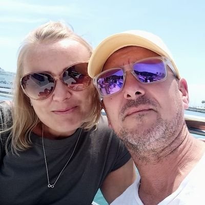 uptoherewithit's profile picture. better wake up peeps.