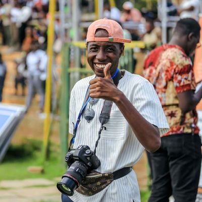 God fearing||Photographer||Videographer||Content Creator||Arsenal♥️||0706583722|| user is heartless||@ckreavenz|| Abwoli @Eaglesrugby photographer 📸