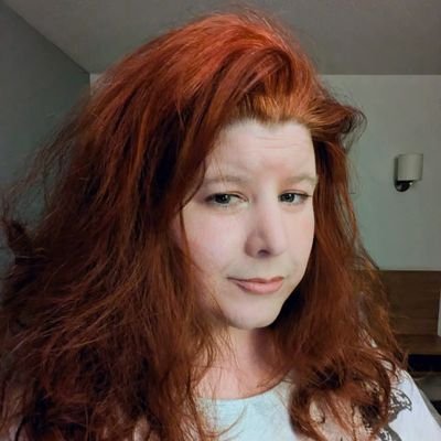 girl who meanders, sings, writes, loves culture... and still believes in kindness
-they say life is hard, I ask compared to what?-