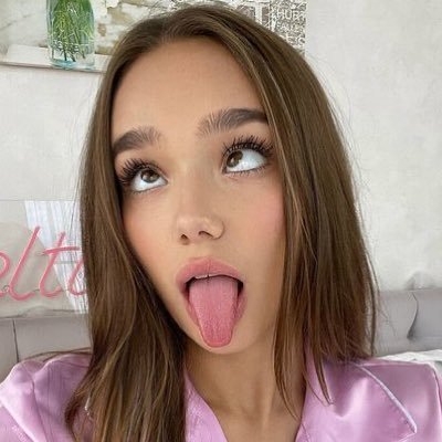 Best homemade content │18+
@waifiz
@h3rshock
@ameliaboppy
@sophiakinky
