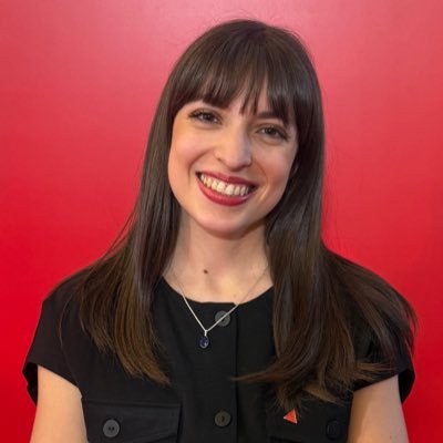 Autora de «Vox y Rusia: la política exterior de la extrema derecha». Delegada del Tratado de Prohibición de las Armas Nucleares. Alumni @sciencespo