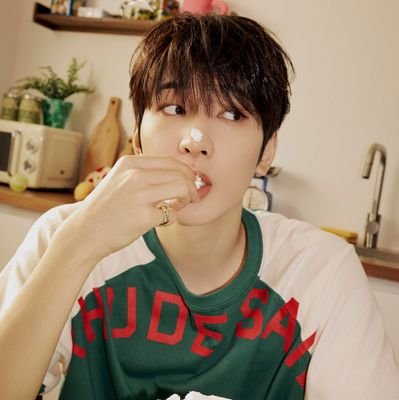 wonu's gf . exo nct seventeen addict.