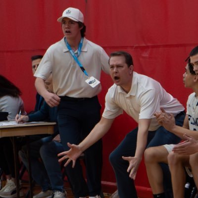 Follower of Christ ✝️ Married to Sarah ❤️ Head Coach - @LRFlamesMBBall 🏀