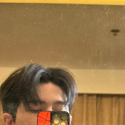 sugarandcand's profile picture. heellow