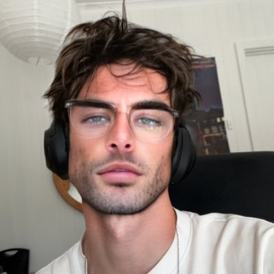 johnno Profile