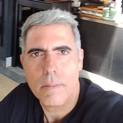 emanollo's profile picture. 