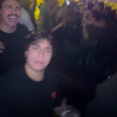 millionairebz's profile picture.