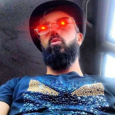 🔶️ عقیده ام این است که تمام تلاش های ما برای کسب درآمد در هر زمینه ای، نهایتاً باید به یک زیستِ شرافتمندانه و انسانیت محور بیانجامد،
#دانشجوی_کریپتو