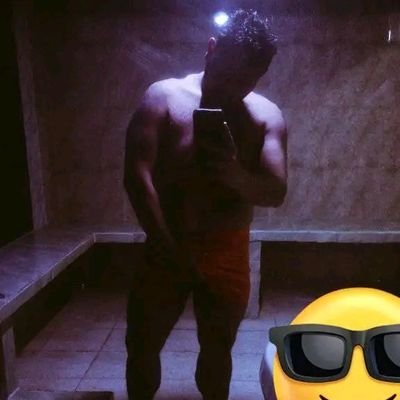 creando contenido casero 🎦
morboso /sumiso /dominante
te gustan los osos .?
welcome💜 😈😈😈🐼🐼🤑