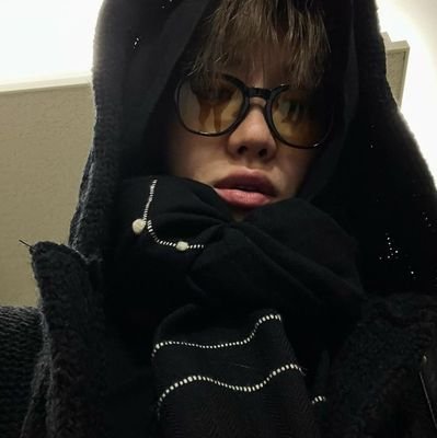 c0okievv's profile picture. akun apa aja, jangan follow