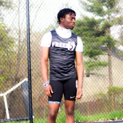 C/O 2026 Short Sprinter |55m 6.93 | 200 23.54 |100m 11.06| 3.0 GPA | Freedom Highschool Woodbridge, VA Email: craigkelleh11@gmail.com