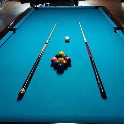 BostonClubでビリヤードしてます✨
なかなか上達しない下手の玉好きです😜プレイキューは早川工房さんの物を使用しています。
去年から北陸オープンの設営に携わり、今年「令和6年」もボランティアスタッフとして盛り上げます😃