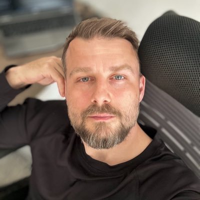 KarlosStepanek's profile picture. Investor beginner. Learning everything about daytrading and investing. Chart reading lover.