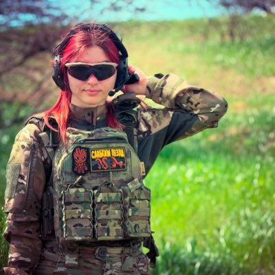 ветеран всієї цієї хуйні. в АТО з 16го по 20й рік, знову повернулась🫡