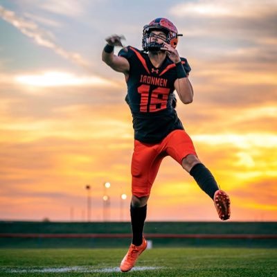 Normal Community High School ‘26 | Hockey- LW | Football- QB/FS| 6’1 185lbs| gulleynoah28@gmail.com