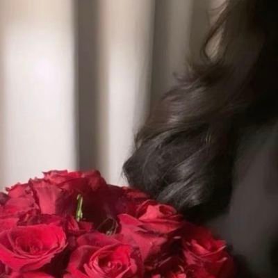 الردود الباردة الردود المتأخرة الخروج من المحادثة بلا أجوبة ترك الرسائل معلقة إنهاء الحوار بلا سبب والحظر الغياب المتكرر وعدم السؤال كلها أشياء تؤذي القلب ♥