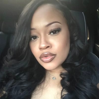 @royalrea_
