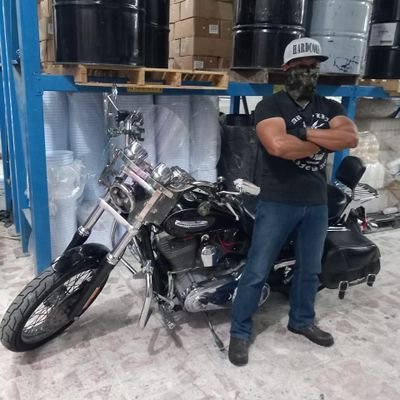 BrushogunAlanRR's profile picture. I draw as a hobby, train MMA, black supremacist, work as a robotic engineer, mechanical electrician.