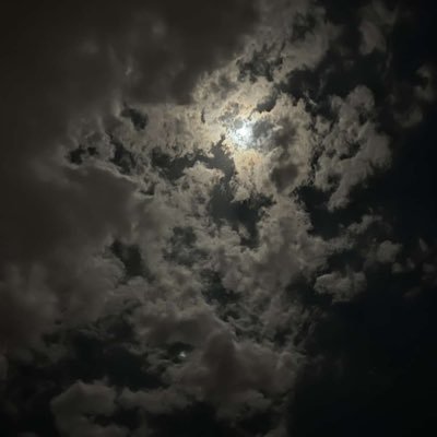 a10bmn's profile picture. سبحان الله وبحمده والله اكبر ولا إله الا الله .