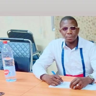 Licencié en Sociologie à l'Université Julius N'yéréré de KANKAN spécialiste en Développement Communautaire.