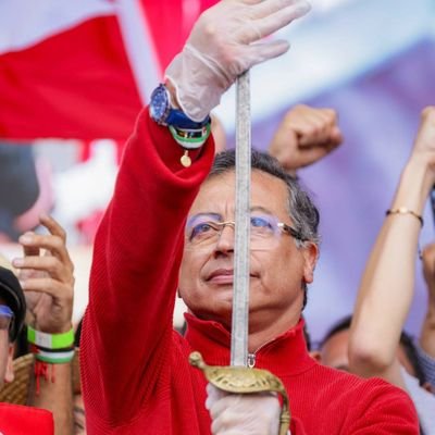 Contador Público
UdeM
Petrista
Yo Voté Por Petro!
Vivir Sabroso
