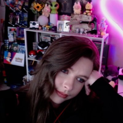 cat & dog mom * gaming * painting * photography 🫶🏻 Remember to love your people every day🌷