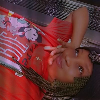 F.C❤️🦅 ManUtdF.C🤝⚽ CR7
Financial & Relationship motivator💯
LOVE will Cause Yu tears MONEY will wipe Dem off (🤷)