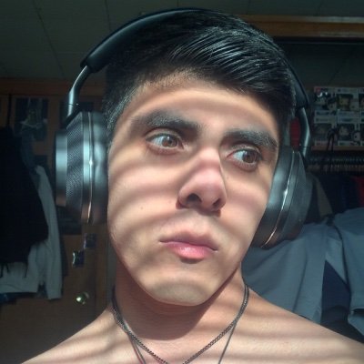 Gay 25 yr Old
Just your average Twink with a huge dick and I love edging