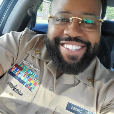 Detroit Native🦁🐎🐯 | Active Duty Navy Chief 🐐| Deckplate Leader⚓️
Author ✍️| Globetrotter🌍 | MBA🎓 |