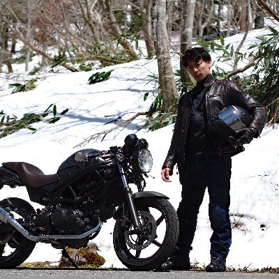 体操の先生・元ジムインストラクター・元空自・元役者
VTR250/XSR900 🏍 オリンパス📸 三人称大好き