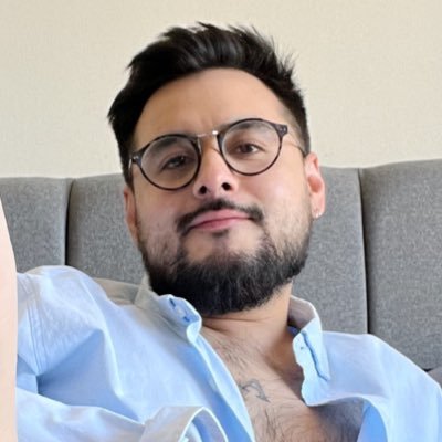 Mexicano viviendo en Chile. Casado @mrantoniovs 😍Me gustan los pies 🙈🦶🏻🔥