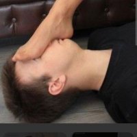 chienneenlaisse (@suceuse2pieds) 's Twitter Profile