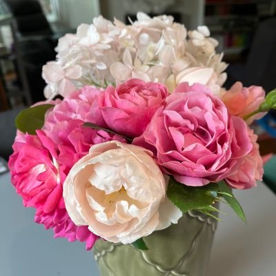 JaiyCon's profile picture. poetry. politics. pull down the patriarchy. pour me another pot of tea.