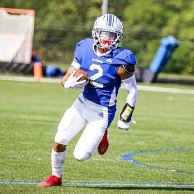 hello I am Yariel Cruz 18 year old 6’0 I am in 11 grade Class 2026 (4.00GPA) NCAA ID# 2508689409. 100m 10.97s and 200m 22.23. And i play football WR