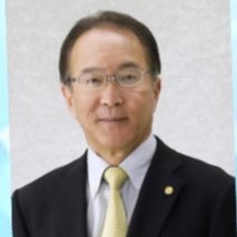 「週末行政書士」として、遺言信託+遺産整理に注力。外資コンサルの顧問+業務委託。LEC横溝プレ1期。❇️遺言・相続の毎月セミナー+2日間宿泊の「大人の合宿」を開催。銀行ベースの実務のチェックリスト、契約書等50点配布。溝の口KSPホテル宿泊。青森、金沢、新大阪、京都、名古屋、大宮、横浜、で開催。営業インターン実習も好評
