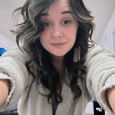 I love talking anything nerdy Starwars , Star Trek, marvel or anything down right nerdy gets me 🤣 https://t.co/cFw0Lwoy3r