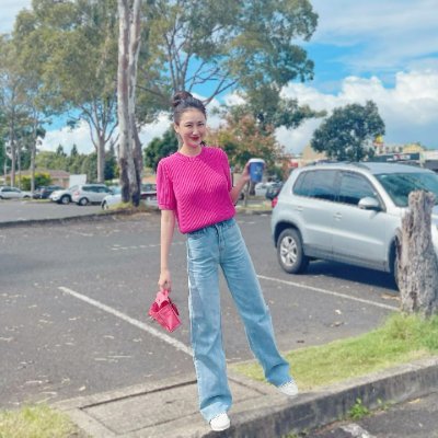 Lover of good vibes, beautiful moments,taking life seriously.