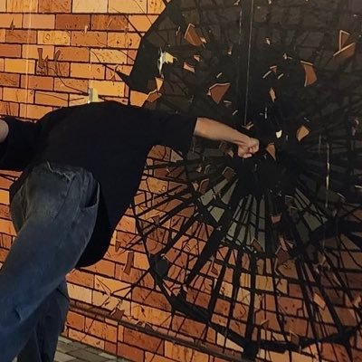 2Cej1's profile picture. 