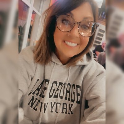 marciamarsh2's profile picture. We are all broken, that's how the light gets in. 💙