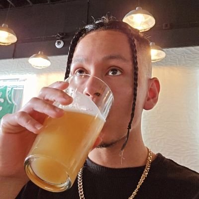 JayAgovida's profile picture. My intrusive thoughts win half the time...