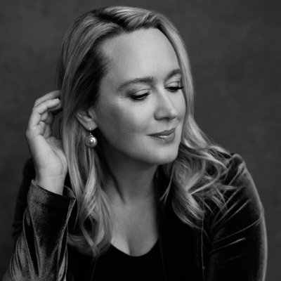 KatrinaFirlik's profile picture. Neurosurgeon-turned-entrepreneur, now writer.