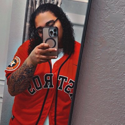 @Seahawks Fan! Life's to short . 27, Kc-Sa ✈️ 🔥 👻 @TrippyyKhalifaa RIP Pops🙏🏽