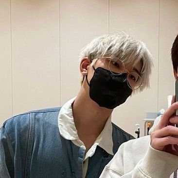moonlightbeings's profile picture. saw seventeen at lolla ₊˚⊹♡ in her military wife era ੈ✩‧₊ hhu girlie