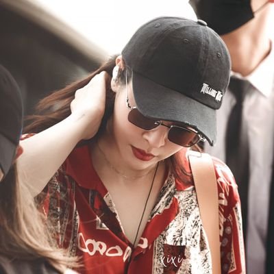 🌻ลูกพี่ฝ้าย🌻
💕อิงล็อต💕
❤️อ้วมเนย❤️
ชีวิตจะวนๆ อยู่แค่นี้นะคะ ไม่ชอบเราอันฟอลได้ค่ะ ไม่ชอบเราก็เรื่องของคุณ เราชอบของเราก็ปล่อยเป็นเรื่องของชีวิตเราค่ะ