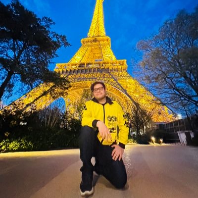Competitive Fighting Games Player 🇲🇽🌸 | Capcom Cup X 9th | #SF6 Player for @illicitG_ | Opinions are my Own | Inquiries: aozaki.kyo@gmail.com