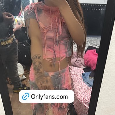 (only respond to menu and what’s your cash app) you do not have permission to send my content to others court actions will be involved) 10$ of