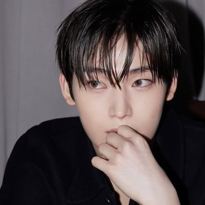 sixavenues's profile picture. -- writes for #heesun 🌶️ @6ixthly