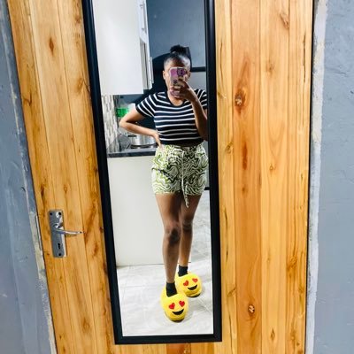 certified pedestrian 🚶♀️ SA citizen🇿🇦 lover of life 🌻