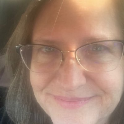 LilyUsman's profile picture. "As your answers become my questions, may my questions become your answers "